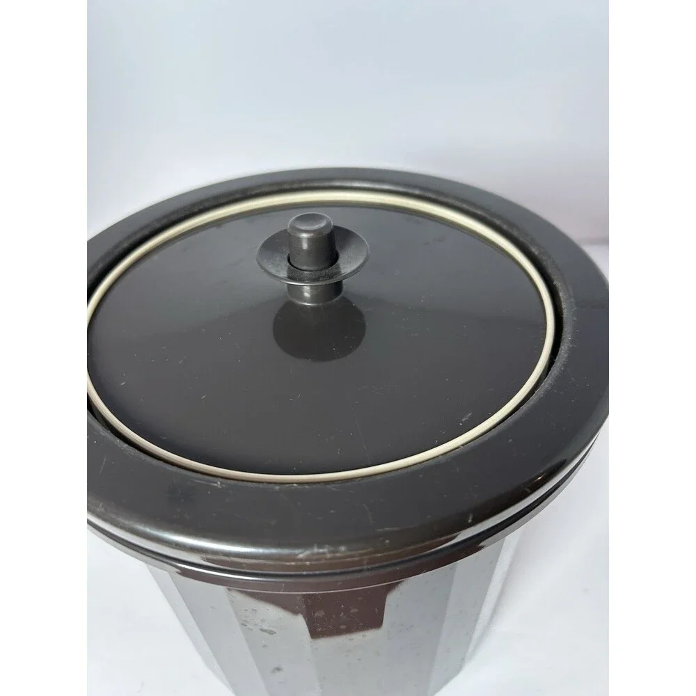 Tupperware Ice Bucket (Brown) 1683-2 Push Button Lid - VINTAGE